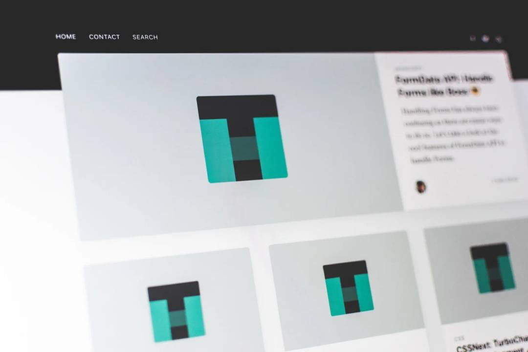 Free website builder interface showing template options on a laptop screen